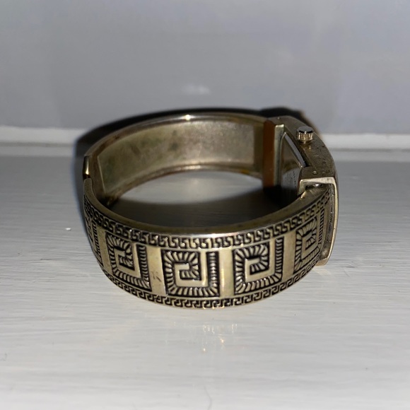 Vintage Geneva Platinum 5208 Quartz Women’s Watch - Picture 3 of 3